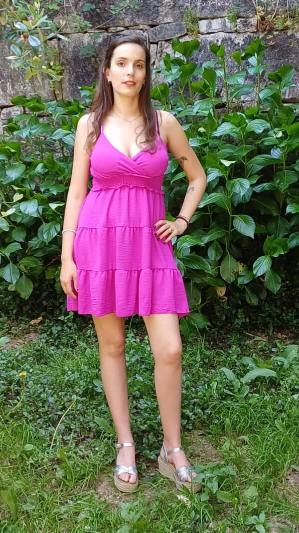 vestido corto rosa. talla única