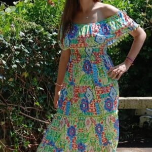 Vestido floral con volante y pompones