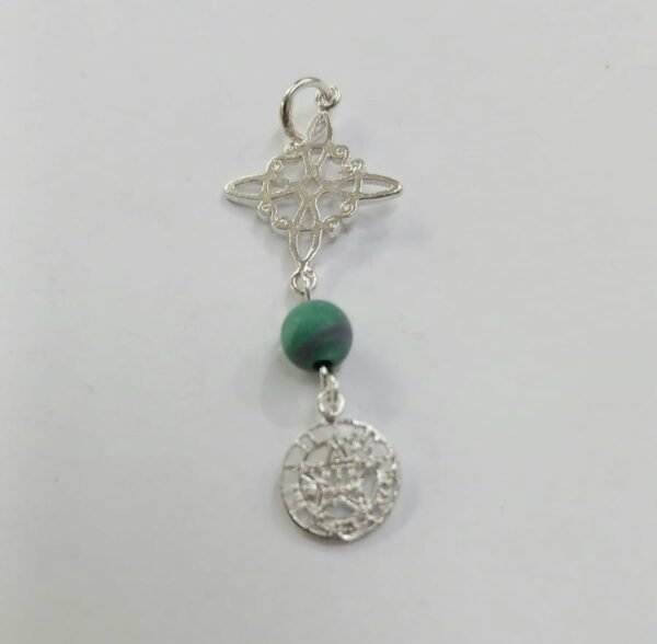 Colgante nudo de bruja, malaquita y tetragramaton | Plata de Ley | sin cadena