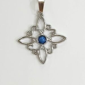 Colgante Nudo de Bruja con Apatita 3,5 cm | Acero